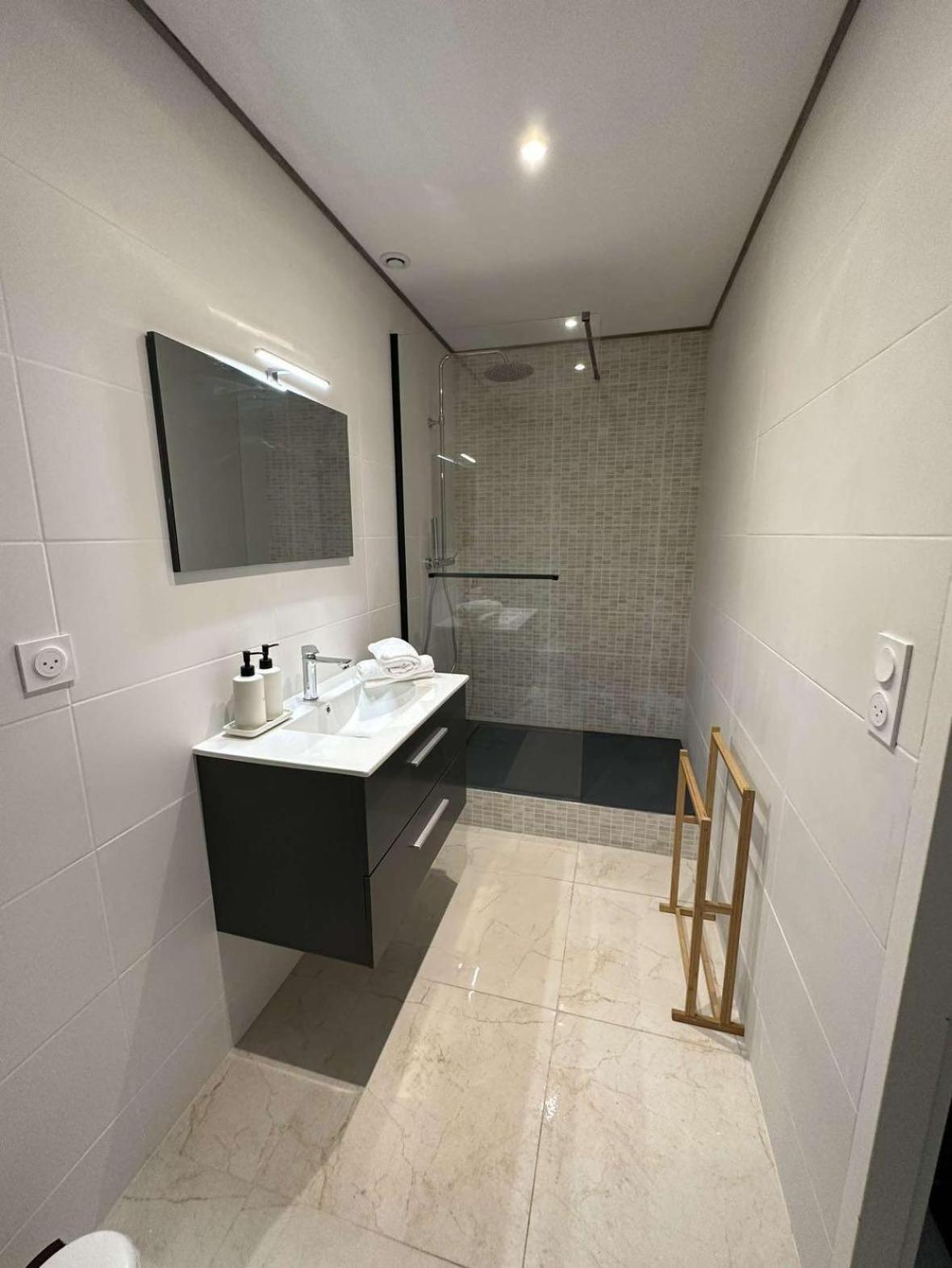 My Suite Bourgoin-Jallieu Dış mekan fotoğraf
